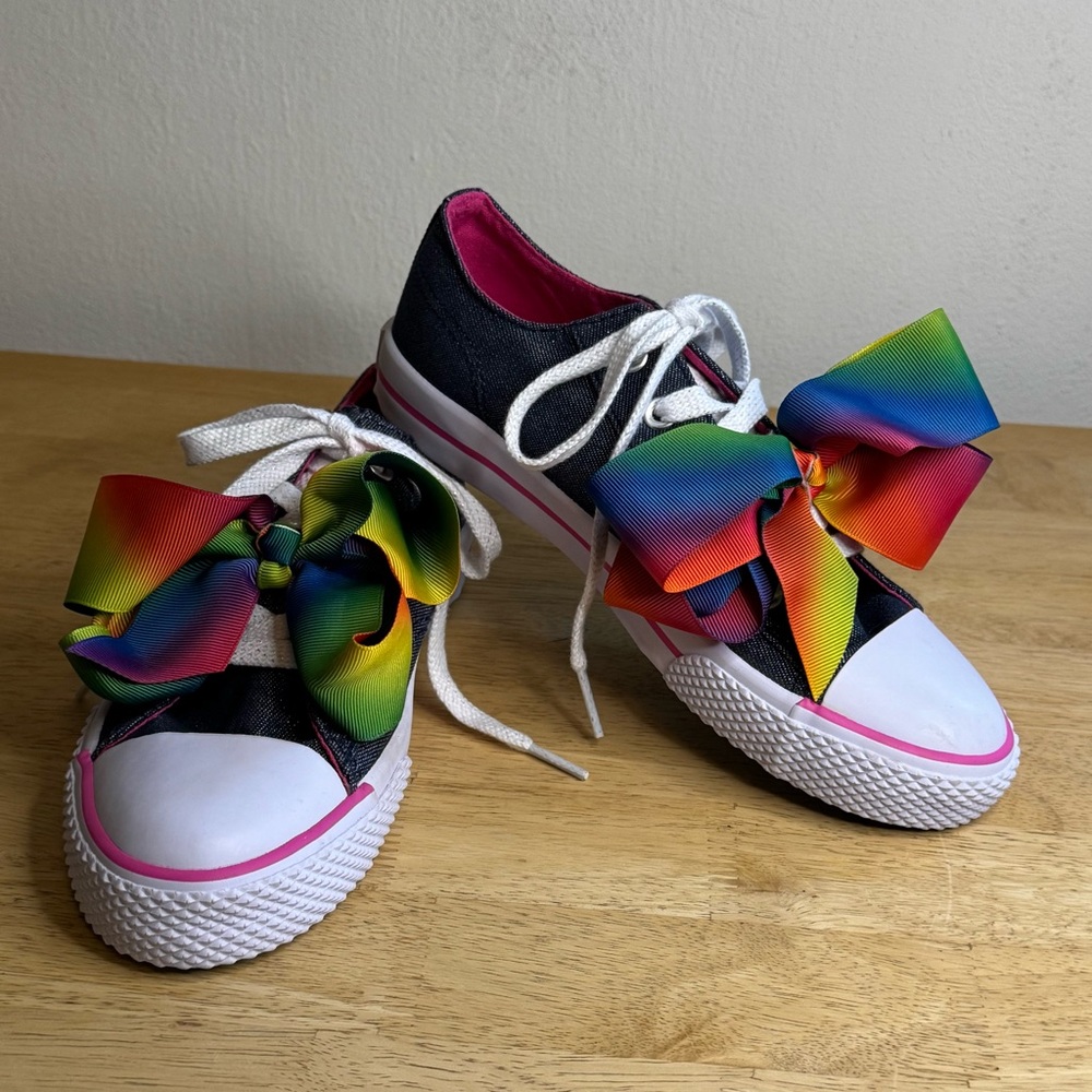 Jojo Siwa Girls (Youth) Sneakers Size 2.5